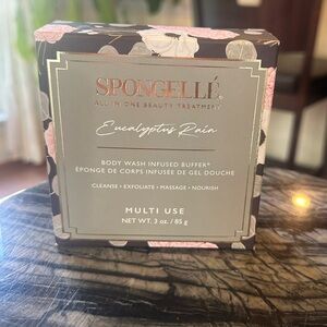 Spongellé Eucalyptus Rain Body Wash Infused Buffer